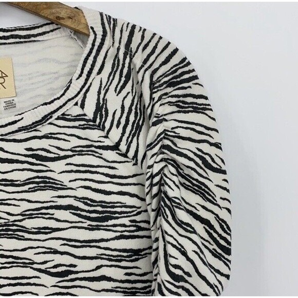 Chaser Bliss Knit Shirred Soft Pullover Sweater Zebra Print Animal Wild Large - Picture 6 of 12